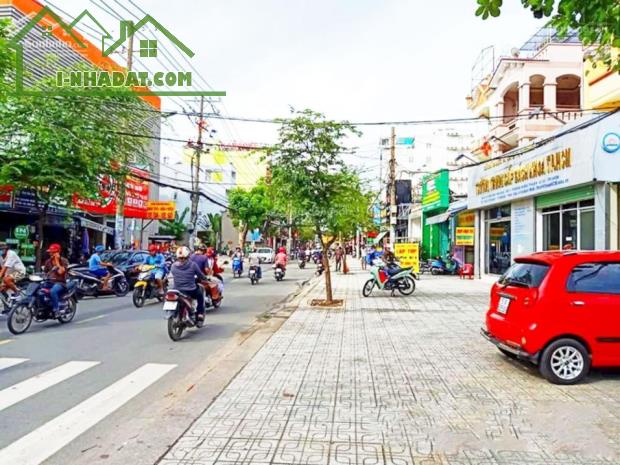 MT Nguyễn Văn Quá vị trí siêu đẹp, 2 tầng, DT: 7x38m, HĐ thuê 45triệu/th, giá 25 tỷ TL - 2