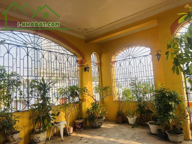 Bán nhà Hoàng Minh Đạo,Long Biên 5 tầng,64m,mt4.8m oto vào nhà nhỉnh 11 tỷ - 5