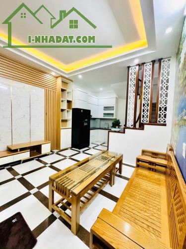 Bán Nhà Riêng Phú Mỹ DT 40M2 5 Tầng Gần oto , 2 Thoáng Gía 6.95 Tỷ - 1