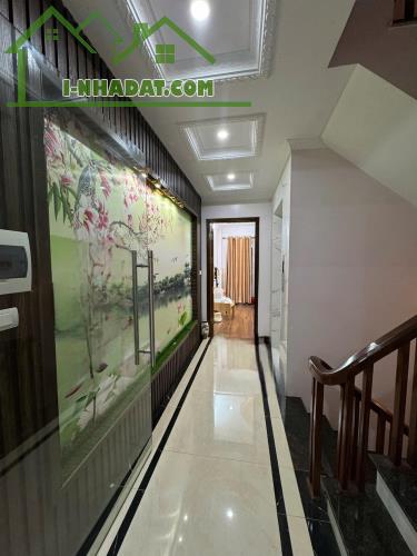 BÁN NHANH NHÀ Hoàng Hoa Thám 45M² 5 TẦNG - MẶT TIỀN 5.2m - 12 tỷ 2 - LÔ GÓC - NGÕ THÔNG - 2