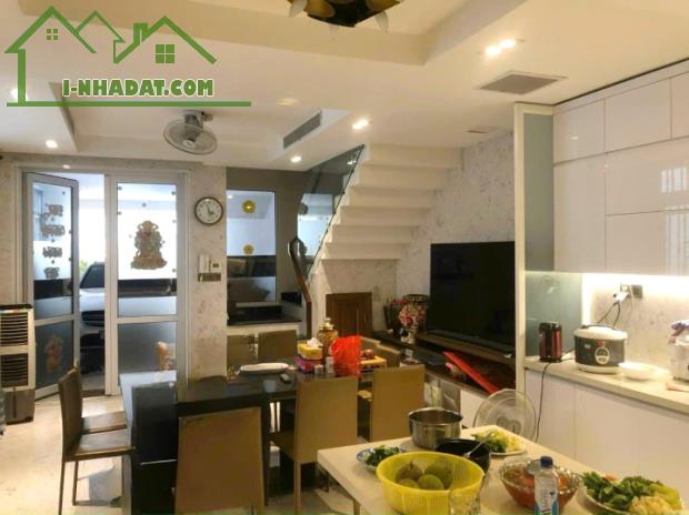 Nhà góc 4 tầng nở hậu 5.5 mặt tiền kinh doanh đường Âu Dương Lân P3Q8. 18 tỷ - 1