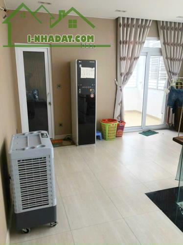 Nhà góc 4 tầng nở hậu 5.5 mặt tiền kinh doanh đường Âu Dương Lân P3Q8. 18 tỷ - 2