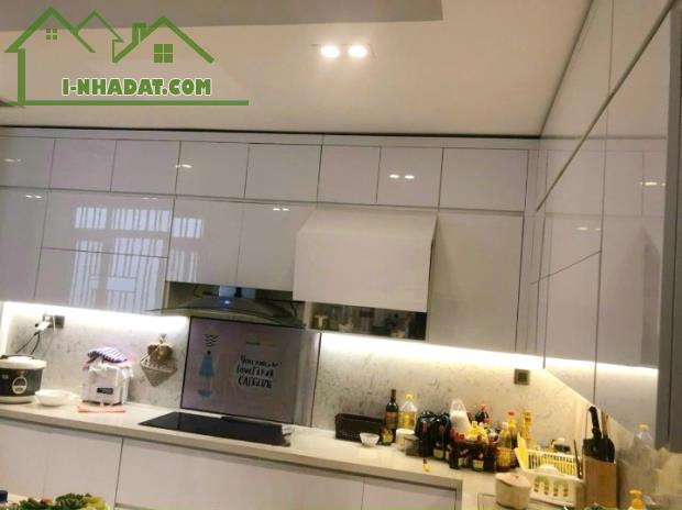 Nhà góc 4 tầng nở hậu 5.5 mặt tiền kinh doanh đường Âu Dương Lân P3Q8. 18 tỷ - 3