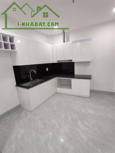 ⚡ GIA QUẤT THƯỢNG THANH – 40M², 5 TẦNG, 6 NGỦ, NGÕ THOÁNG, Ở SƯỚNG! 🏡 5,95 TỶ!