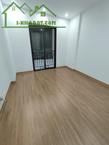 ⚡ GIA QUẤT THƯỢNG THANH – 40M², 5 TẦNG, 6 NGỦ, NGÕ THOÁNG, Ở SƯỚNG! 🏡 5,95 TỶ! - 2