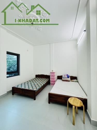 Bán nhà phố Mai Động, 39m2x3, sân vườn cực chill, nhà nhà đẹp ở luôn. Giá 5.15 tỷ - 3