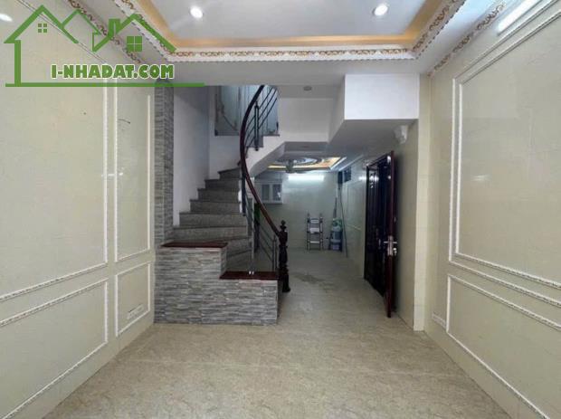 NHÀ ĐẸP GIÁ TỐT 4Tx45m2 CẠNH ĐẠI HỌC TD-TT - 1