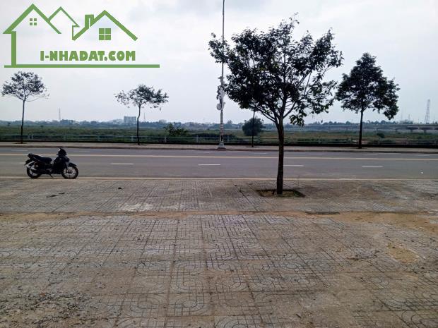 CHỦ KẸT TIỀN CẦN BÁN BỜ BẮC MẶT TIỀN SÔNG TRÀ GIÁ RẺ