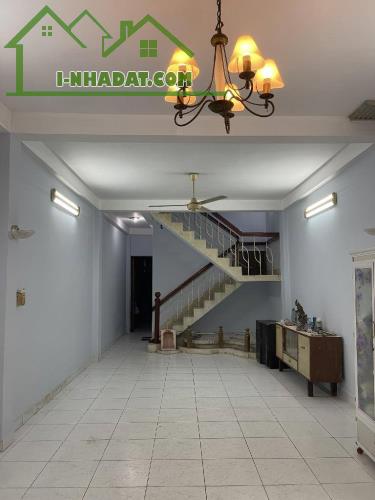 BÁN NHÀ MẶT TIỀN NỘI BỘ - KHU BÌNH PHÚ - Q.6 - 98M2 - 3 TẦNG - 11,2 TỶ( Bớt lộc) - Gấp💥 - 2