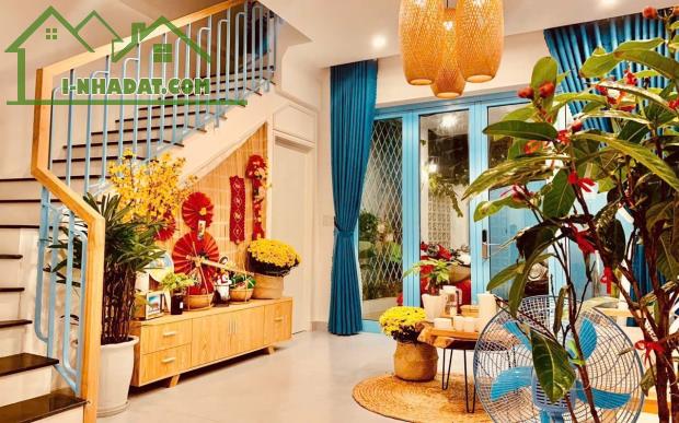 Bán nhà kiệt ô tô 3 tầng Nguyễn Hửu Thọ