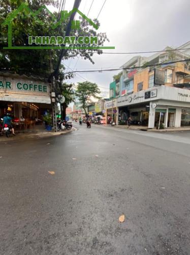Bán nhà Góc đường Văn Cao, Tân Phú, 7.8x18m, 3 tấm, 20.5 tỷ - 1