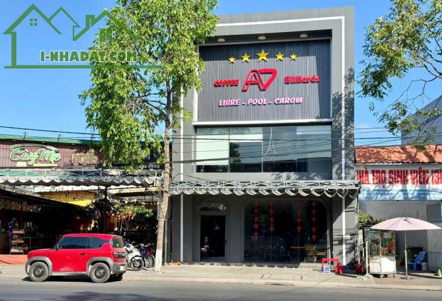 Cho thuê nhà mặt tiền ngang 8m đường nguyễn văn cừ gần đhyd giá 55 triệu