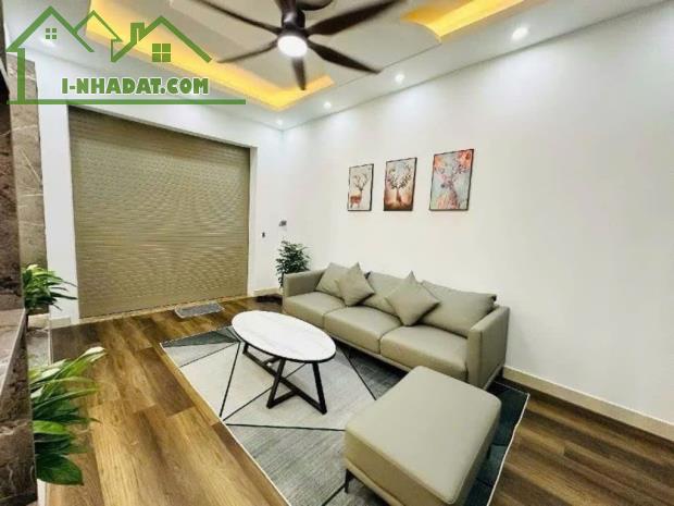BÁN NHÀ 4 TẦNG, 40M2, PH MINH KHAI - VỊ TRÍ VÀNG, GIÁ CHỈ 3.5 TỶ - SỔ ĐỎ CHÍNH CHỦ