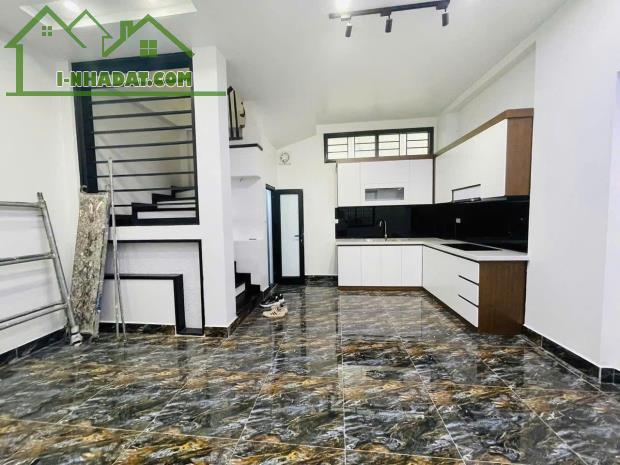300M2 3 MẶT TIỀN SÁT QUẬN 1 - 10M x 30M - 1 HẦM 7 TẦNG - KINH DOANH - ĐẦU TƯ - 40 TỶ