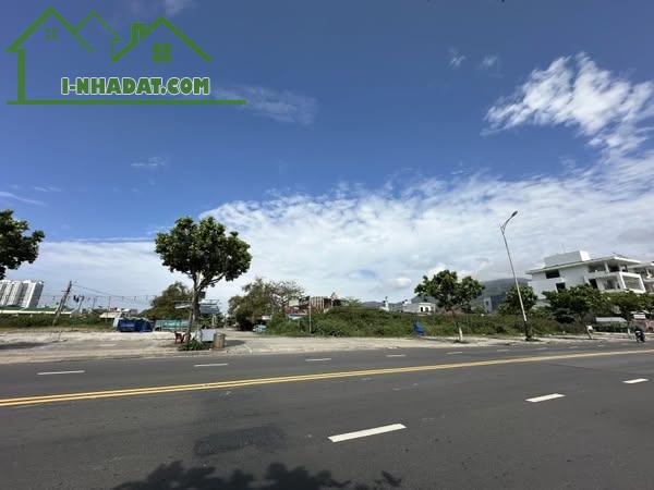 Lô góc view biển Sơn Trà 110m - Giá chỉ 6,5 ty - 2