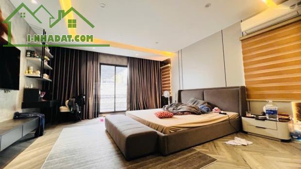 SIÊU PHẨM DÂN XÂY NGỌC THỤY 70M, 5T, MT5M, LÔ GÓC, THANG MÁY, KD, GARA, Ô TÔ THÔNG.
