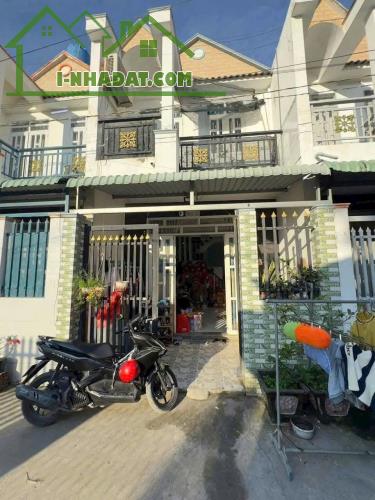chỉ 1 tỷ nhà 1tr 1 lầu shr 4x10 ấp Tràm Lạc xã MHB Long AN - 1