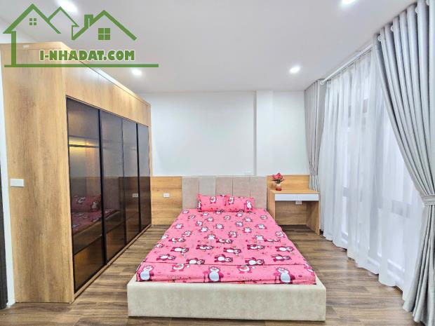 CỰC HIẾM, NHÀ MỚI ĐẸP PHỐ GIÁP BÁT, 5 TẦNG, NGÕ THÔNG 2.2M, SÁT CHỢ, SỔ CC - HƠN 6 TỶ! - 3