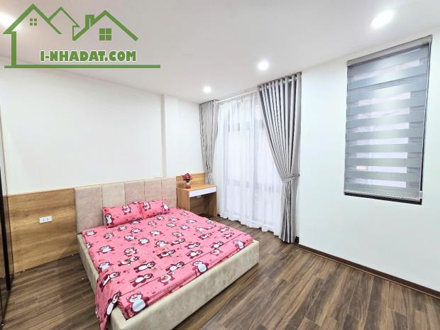 CỰC HIẾM, NHÀ MỚI ĐẸP PHỐ GIÁP BÁT, 5 TẦNG, NGÕ THÔNG 2.2M, SÁT CHỢ, SỔ CC - HƠN 6 TỶ! - 1