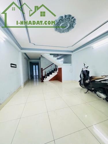 BÁN NHÀ MẶT TIỀN CHỢ QUẬN 8 - 60M2 - PHỐ CHỢ ĐẮT GIÁ KINH DOANH 4 MÙA ĐẮT HÀNG - ĐƯỜ
