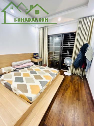 BÁN NHÀ KHU ĐẦM TRẤU, VỈA HÈ 5M, Ô TÔ ĐỖ CỬA, KINH DOANH, 40M2 GIÁ 10.X TỶ - 5