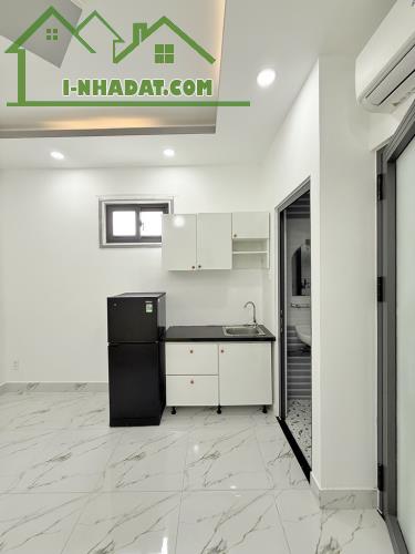 CHDV 8PN MT Nguyễn Trung Trực P.5 Bình Thạnh 6 tầng giá 13.5 tỷ - 2