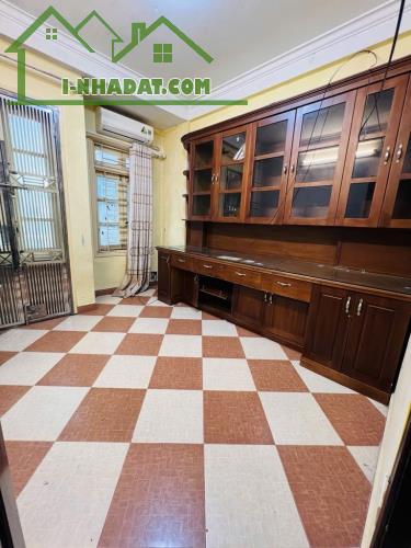 40m / 5 tầng - Phố cổ Ngọc Lâm, Long Biên - 30m ra phố, gần nhiều tiện ích- giá 9 tỷ nhỉnh - 2