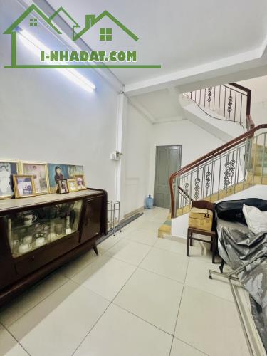 Bán nhà mặt tiền Ba Đình P9 Q8. 97m2[4.5 ×22] 3 tầng đúc, không quy hoạch, nhỉnh 14 Tỷ. TL - 1