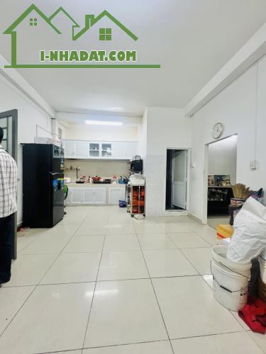 Bán nhà mặt tiền Ba Đình P9 Q8. 97m2[4.5 ×22] 3 tầng đúc, không quy hoạch, nhỉnh 14 Tỷ. TL - 3