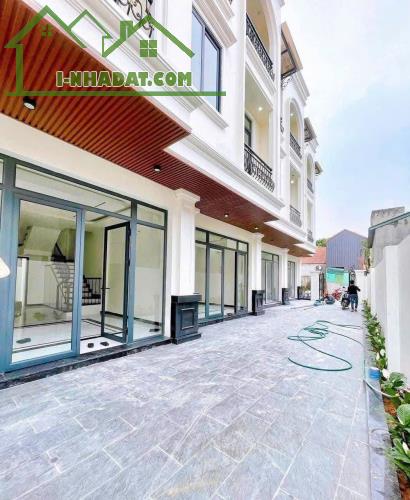 Nhà Đẹp Ở Ngay Phụng Châu - 36M2 - Ô Tô Đỗ Cửa - Nhỉnh 2 Tỷ