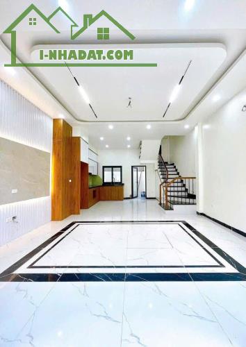 Nhà Đẹp Ở Ngay Phụng Châu - 36M2 - Ô Tô Đỗ Cửa - Nhỉnh 2 Tỷ - 1