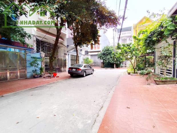 Bán nhà phân lô Quán Nam, 90m2, 4 tầng sân cổng, đường 12m, Giá 7.6 tỉ - 1