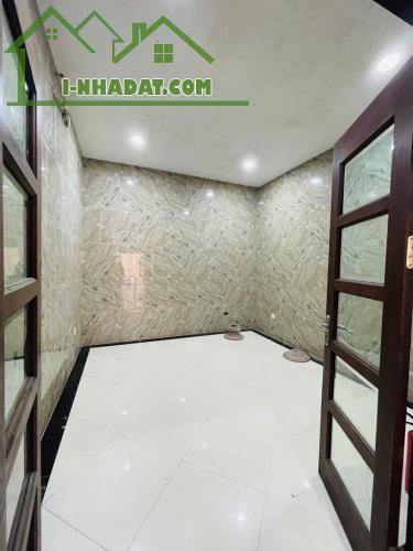 💥💥💥BÁN NHÀ HIẾM - TRƯƠNG ĐỊNH - 7 TẦNG ĐẸP LONG LANH - THANG MÁY - NGÕ NÔNG RỘNG Ô TÔ 3 - 4