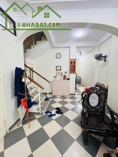 🔥 BÁN NHÀ THÁI THỊNH, 46M2, 5 TẦNG, MT 4M, DÂN XÂY, GẦN Ô TÔ, GIÁ 8.3 TỶ - 1