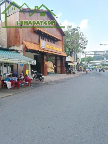 Cho Thuê Nhà Mặt Tiền Phạm Văn Đồng P3 - Quận Gò Vấp_Diện tích: 8.5m x 50m - 1