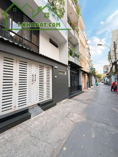 Nhà Hẻm Ôtô Nguyễn Trọng Tuyển Phường 1 Tân Bình.