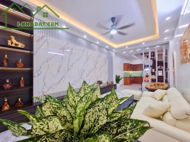 Cực Phẩm Phú Mỹ - Nhà Dân Xây - 6 Tầng - Sân Rộng Siêu Thoáng - 40m2 Giá Nhỉnh 8 tỷ - 3