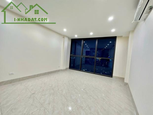 Nhà mặt phố Vip đẹp Nguyễn Trãi x 6 tầng thang máy cực đẹp