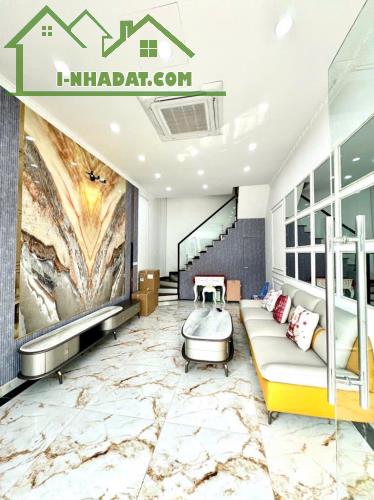 Bán nhà mặt phố Trần Khát Chân, Kinh doanh, vỉa hè - Ngã tư phố Huế - Sổ nở hậu, Giá 25 tỷ - 4