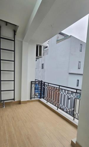 TRƯƠNG ĐỊNH, SÁT Ô TÔ, BA BƯỚC CHÂN RA MẶT PHỐ CÁCH BÃI ĐỖ XE 30M 5 TẦNG 40M2 7,6 TỶ
