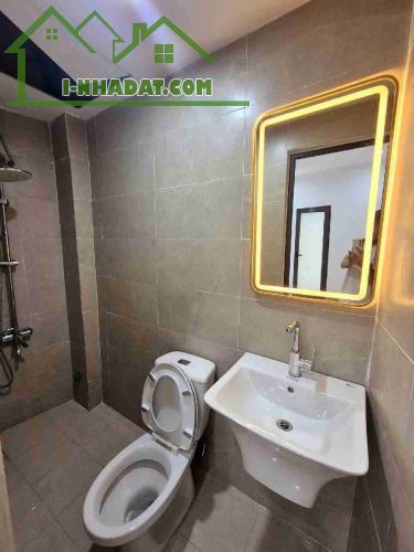 💥 Bán Nhà Lô Góc Văn Hương, 3 Tầng 1 Tum – Chỉ 3.7 Tỷ💥 - 3