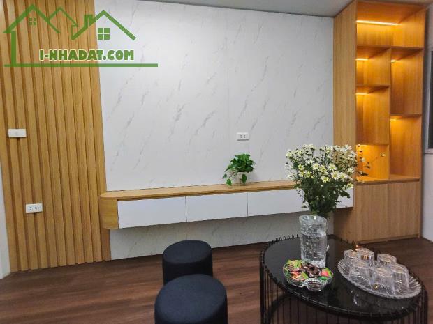 BÁN NHÀ TRƯƠNG ĐỊNH - 2 TẦNG x 26m2 - VIEW HỒ - FULL NỘI THẤT - CHỈ HƠN 1 TỶ - 2