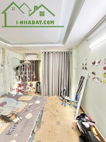 Giáp Quận 10, Hiếm nhà bán, Hẻm xe hơi, 3 Tầng, Nhỉnh 3 tỷ - 2