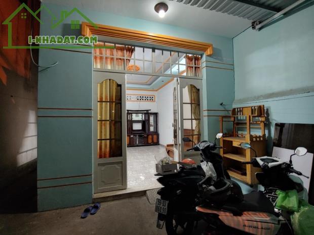 Bán Nhà Mặt Tiền Kinh Doanh Quận Tân Phú - Đường 8m, ngay Tân Quý, Gò Dầu, 71m2 chỉ 6,6 tỷ - 1
