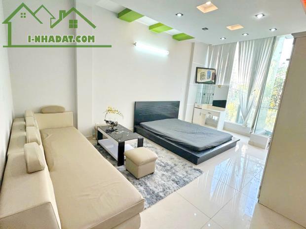 Bán CHDV 4 lầu mặt tiền đường Phạm Thị Tánh Phường 4 Quận 8 - 1