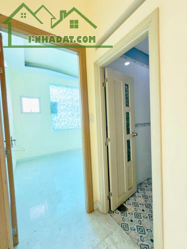 Bán nhà 2 lầu hẻm 154 đường Âu Dương Lân P.3 Quận 8 - 3