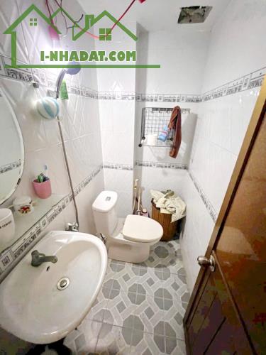 Bán nhà 3 lầu góc 2 mặt hẻm gần đường Dương Bá Trạc P.2 Quận 8 - 5