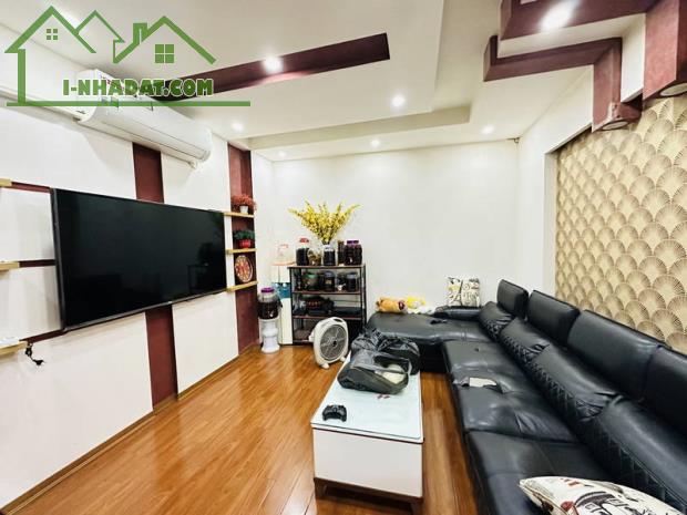NHÀ ĐẸP NGUYỄN TRÃI-HÀNG XÓM ROYAL FULL NỘI THẤT 44M 5T HƠN 8 TỶ - 2