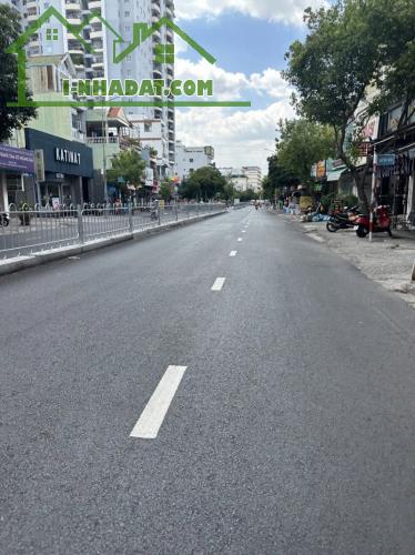 Bán nhà Mặt tiền Nguyễn Sơn - gần Thoại Ngọc Hầu, DT: 4x25m, 4 Tầng - 5PN, 20.9 tỷ - 4