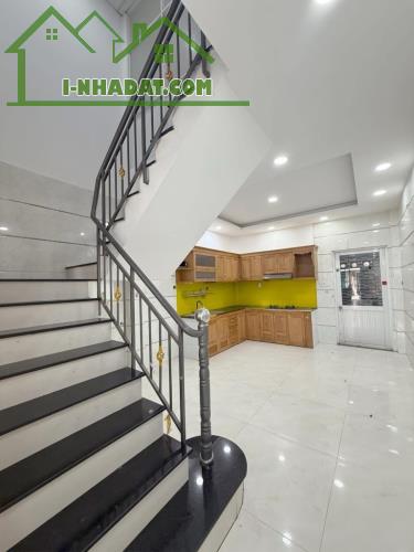 MẶT TIỀN KINH DOANH, 2 TẦNG, NGAY GÒ XOÀI - LÊ VĂN QUỚI, 54M2, SỔ ĐẸP HOÀN CÔNG ĐỦ, GIÁ - 1